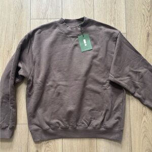 NWT Daily Drills Mocha Crewneck Sweatshirt